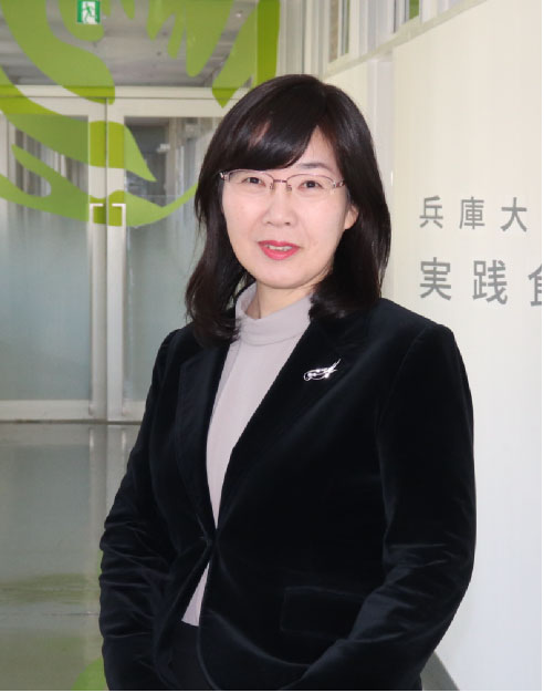 栄養マネジメント学科長 増村 美佐子教授