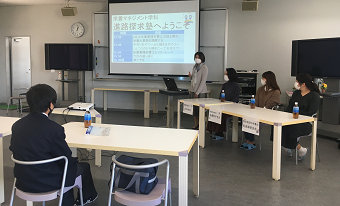 進路探求塾を開催しました。