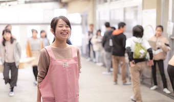 社会で輝くプロフェッショナル