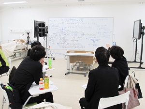 http://www.hyogo-dai.ac.jp/research/community-medi/news/image/IMG_0058.JPG