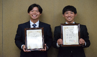 【男子硬式庭球部】学長褒賞授与式が挙行されました