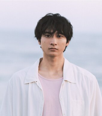 thumbnail_小関　アー写 最新 (1).jpg