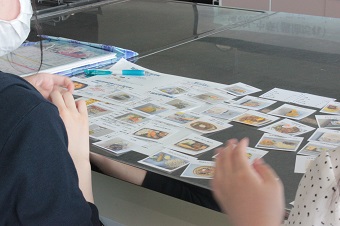 カード選ぶ.jpgのサムネイル画像
