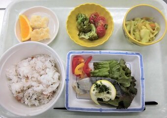 給食提供⑦.jpg