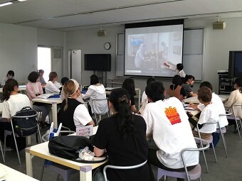 福本先生体験授業 (1).JPG