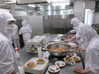 給食⑧.JPG