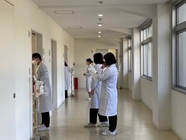 病棟訪問 病棟入口.jpg