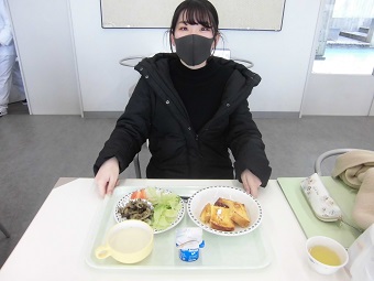 給食写真<img alt=