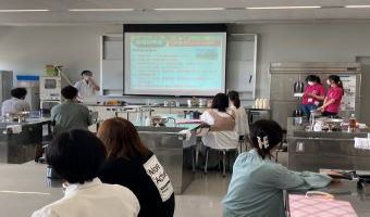 1_山崎先生_210620_340_200.jpg