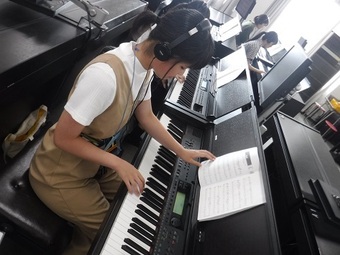 R7.jpg