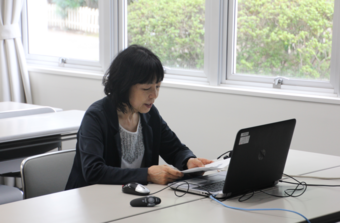 オンライン教員.pngのサムネイル画像