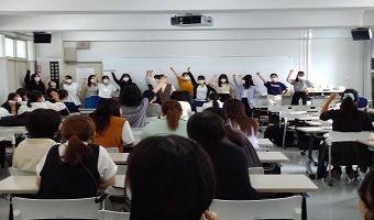 学生交流会202209211.jpg