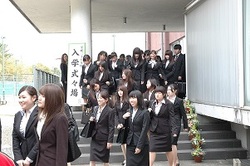 H28.入学式写真③.jpg